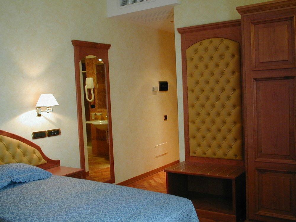 Hotel Antico Masetto Lamporecchio Exterior foto